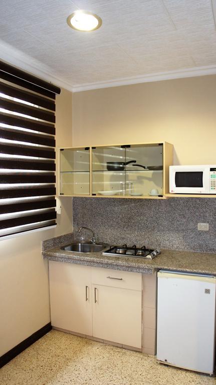 Urdesa Suites Hotel Гуаякиль Экстерьер фото