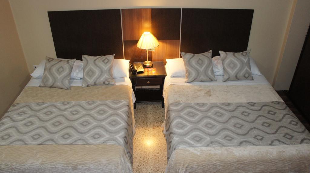 Urdesa Suites Hotel Гуаякиль Экстерьер фото